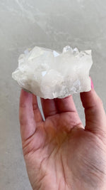 Load and play video in Gallery viewer, Clear Quartz Cluster 170g | 00024
