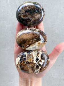Black Opal | Palm Stone