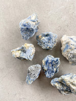 Load image into Gallery viewer, Blue Kyanite Roughs
