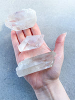 Load image into Gallery viewer, Clear Quartz Raw
