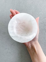 Load image into Gallery viewer, Selenite Bowl | 10cm
