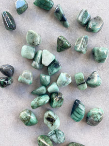 Emerald Tumble Stone